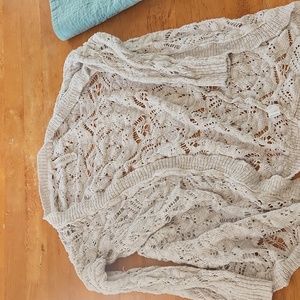 White aeropostale sweater size medium